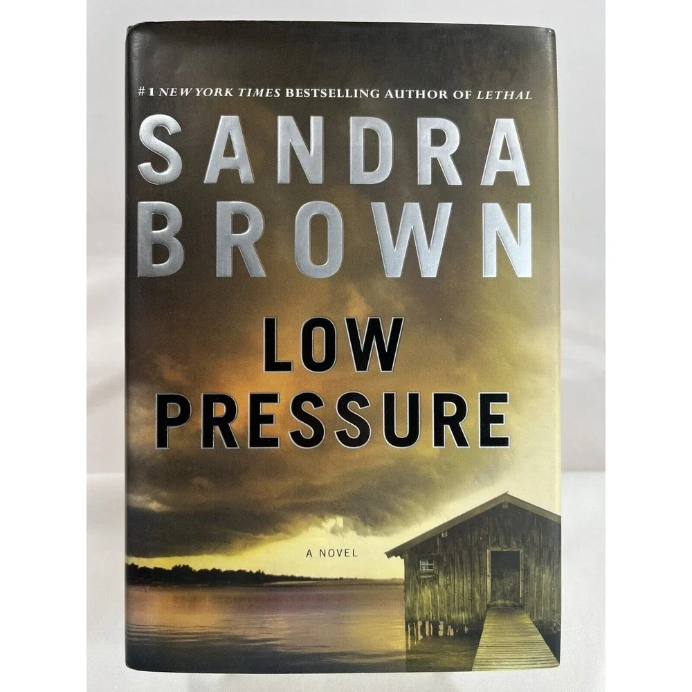 Sandra Brown Low‎ Pressure Hardcover Thriller Mystery Suspense Novel